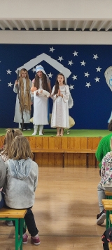 Kolędowanie 21.12.2022 r. - SP2 Istebna Kolędowanie 21.12.2022 r. - SP2 Istebna