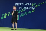 Szkolny Festiwal Piosenki 2024 - Julka z kl. 2