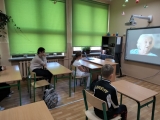 Projekcja filmu "Nie zabierajcie mamy" klasa 7