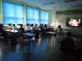 Projekcja filmu "Nie zabierajcie mamy" klasa 8